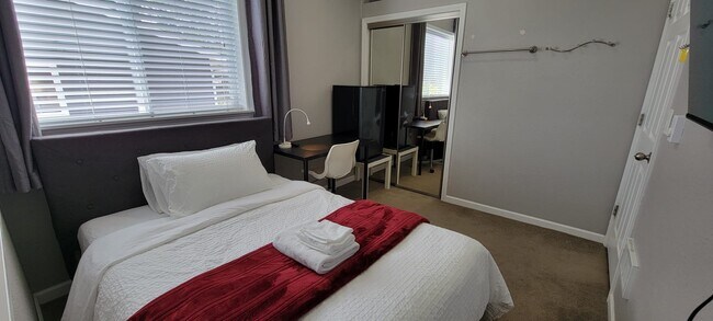 Foto del edificio - 8030 238th St SW