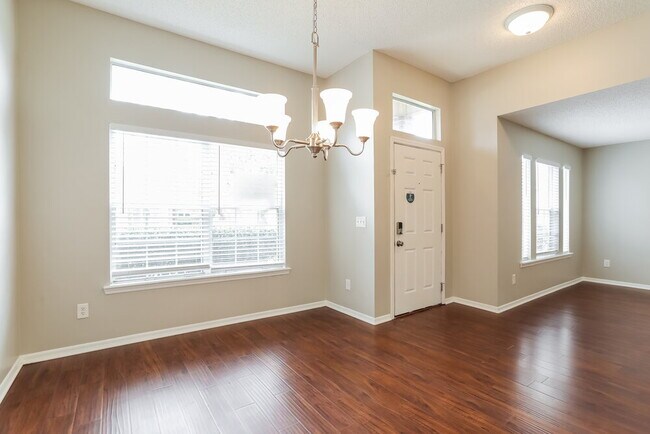 Building Photo - 3131 Fox Squirrel Dr