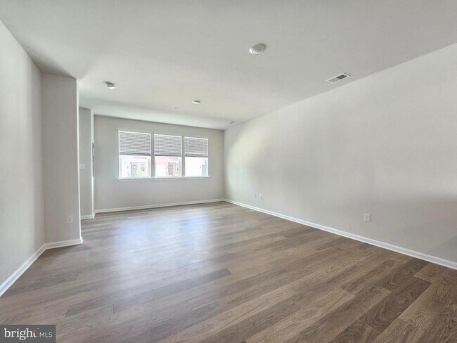 Foto del edificio - 1410 Sugarplum Ln