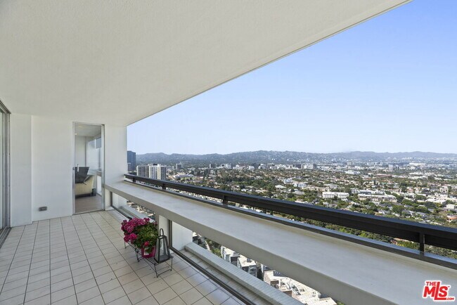 Foto del edificio - 2220 Ave of the Stars