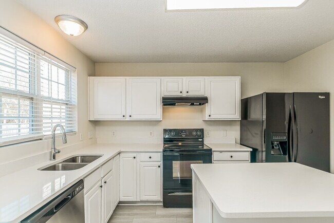 Foto del edificio - 225 Honeywell Way