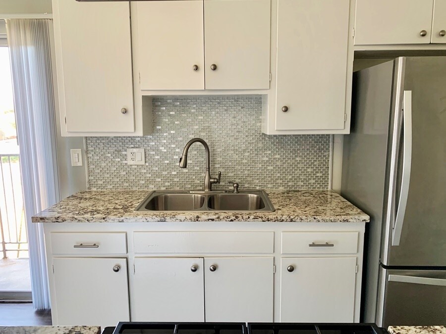 Foto principal - 12716 Venice Blvd