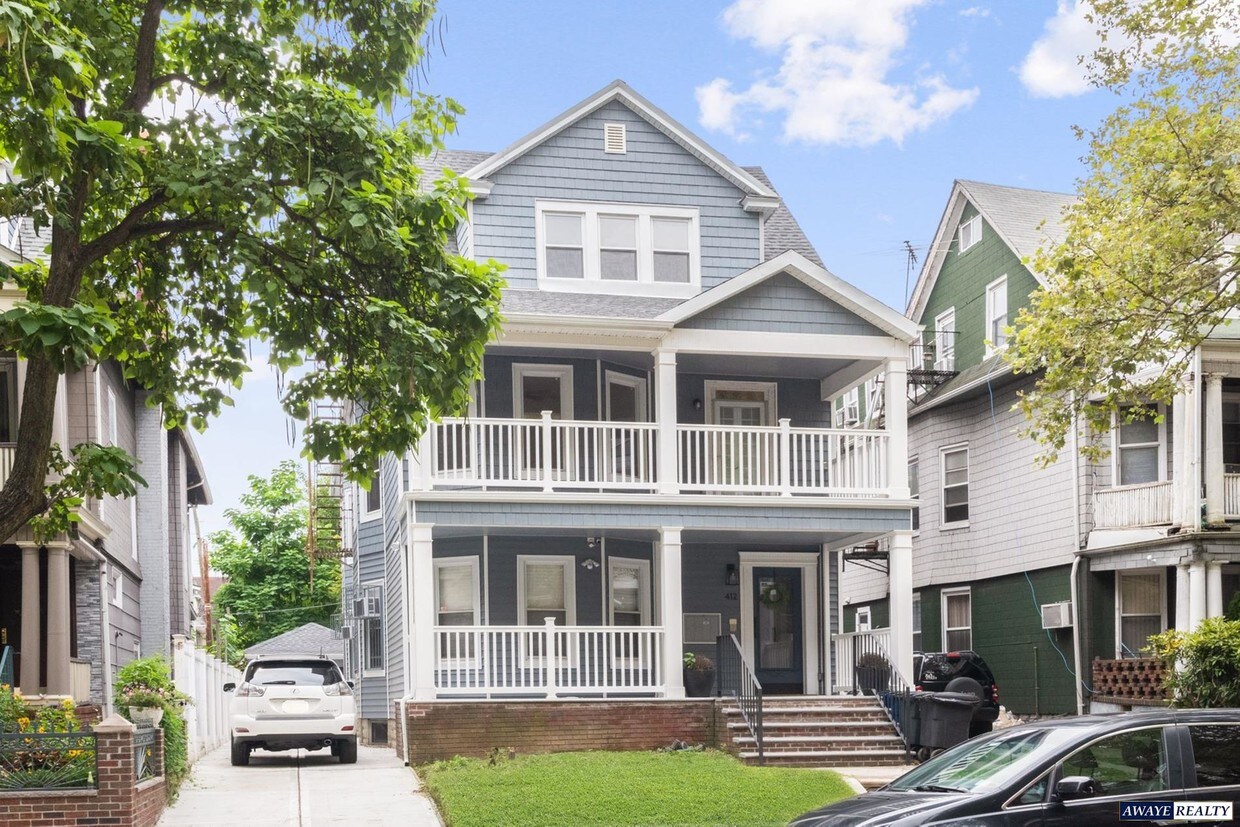 412 Beverley Rd, Brooklyn, NY 11218