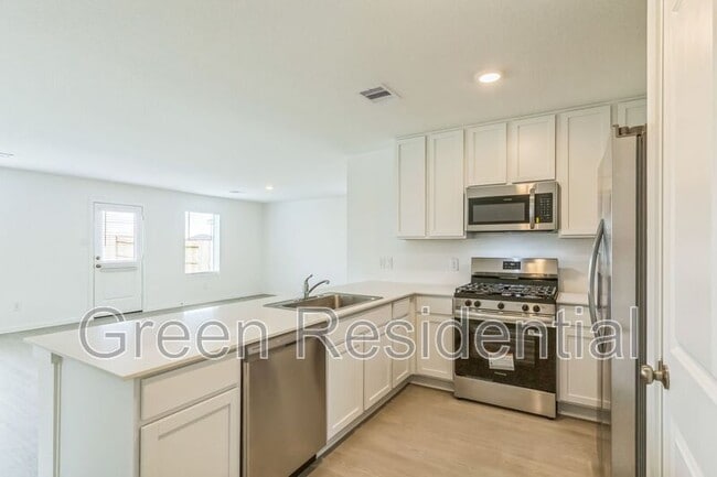 Building Photo - 28826 Texas Sparrow Ln