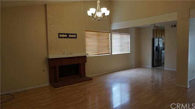 Foto del edificio - 41 Rainbow Ridge Rd