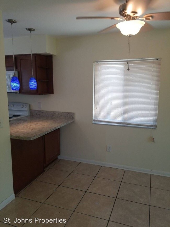 Foto del edificio - 403 Lower 8th Ave S