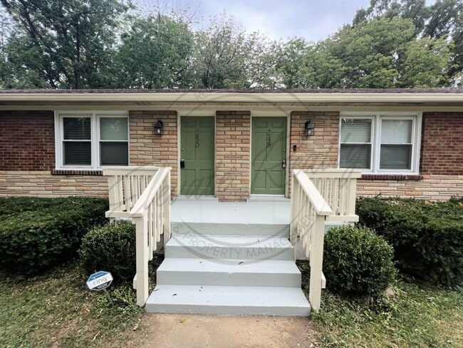 Photo - Two Bedroom Ranch Style Apartment Near BNA on Special!