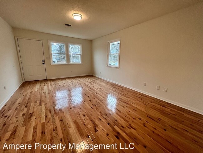 Building Photo - 3 br, 1 bath House - 5320 Spriggs St