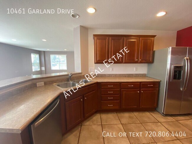 Building Photo - 3 Bedroom Townhouse in Westminster. Back o...