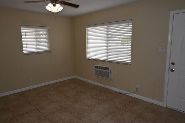 Foto del edificio - 320 N 16th St