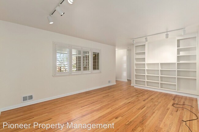 Foto del edificio - 3 br, 2 bath House - 6916 S Cook Way