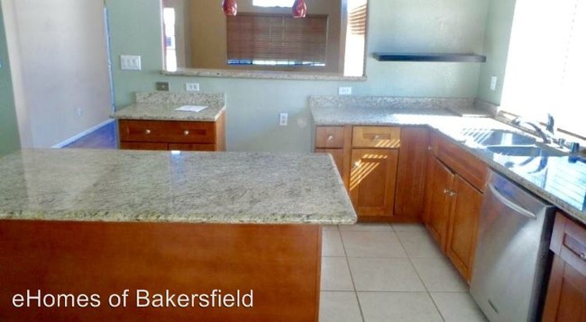 Building Photo - 4015 Rio Viejo Dr