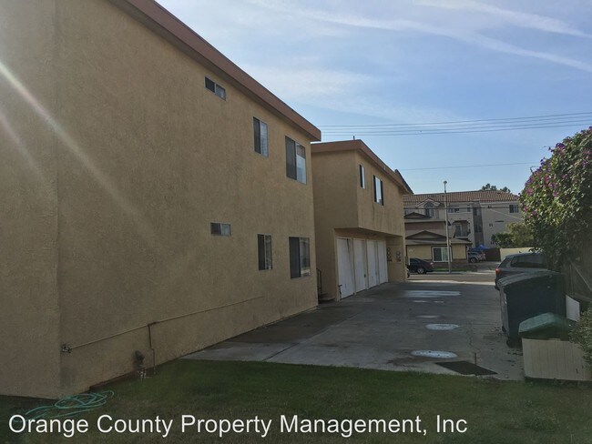 Building Photo - 16862 Sims Ln
