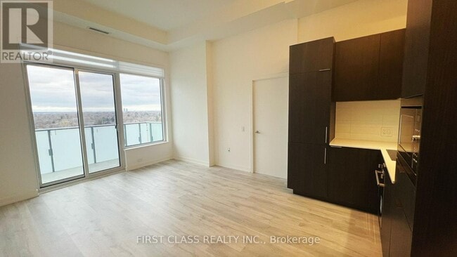 Building Photo - 7 Golden Lion Heights