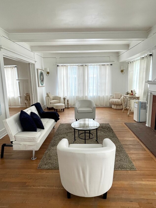 Primary Photo - 1624 S Gramercy Pl