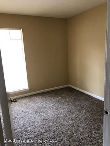 Building Photo - 3 br, 1.5 bath House - 6060 Devon Circle