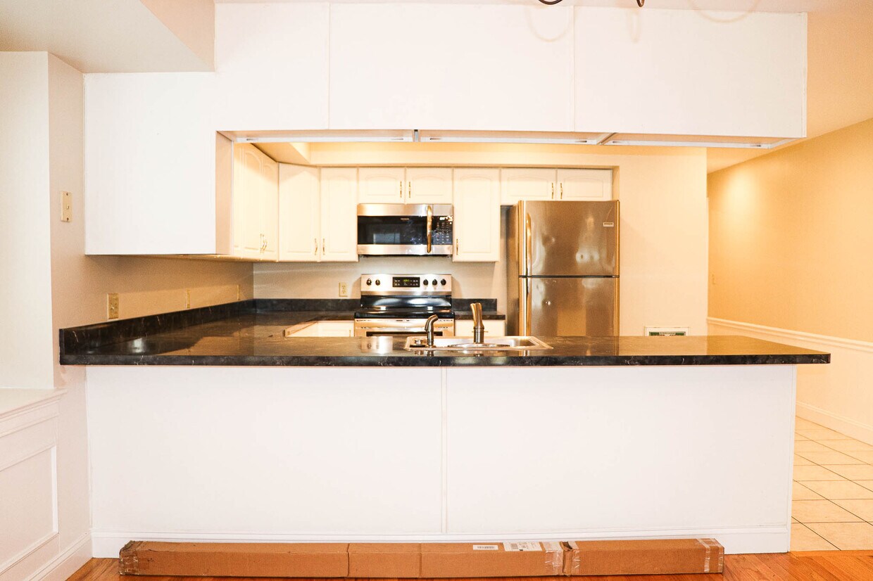 103 Pond St, Braintree, MA 02184 Condo for Rent in Braintree, MA