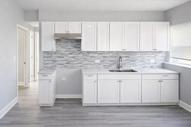 Foto del edificio - 843 E Marquette Rd