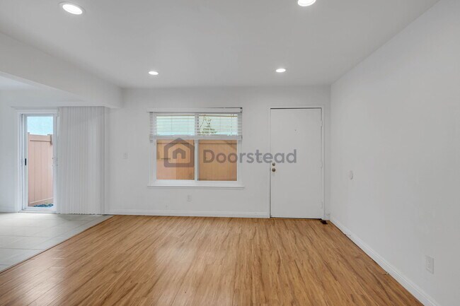 Foto del edificio - 12464 Rancho Vista Dr