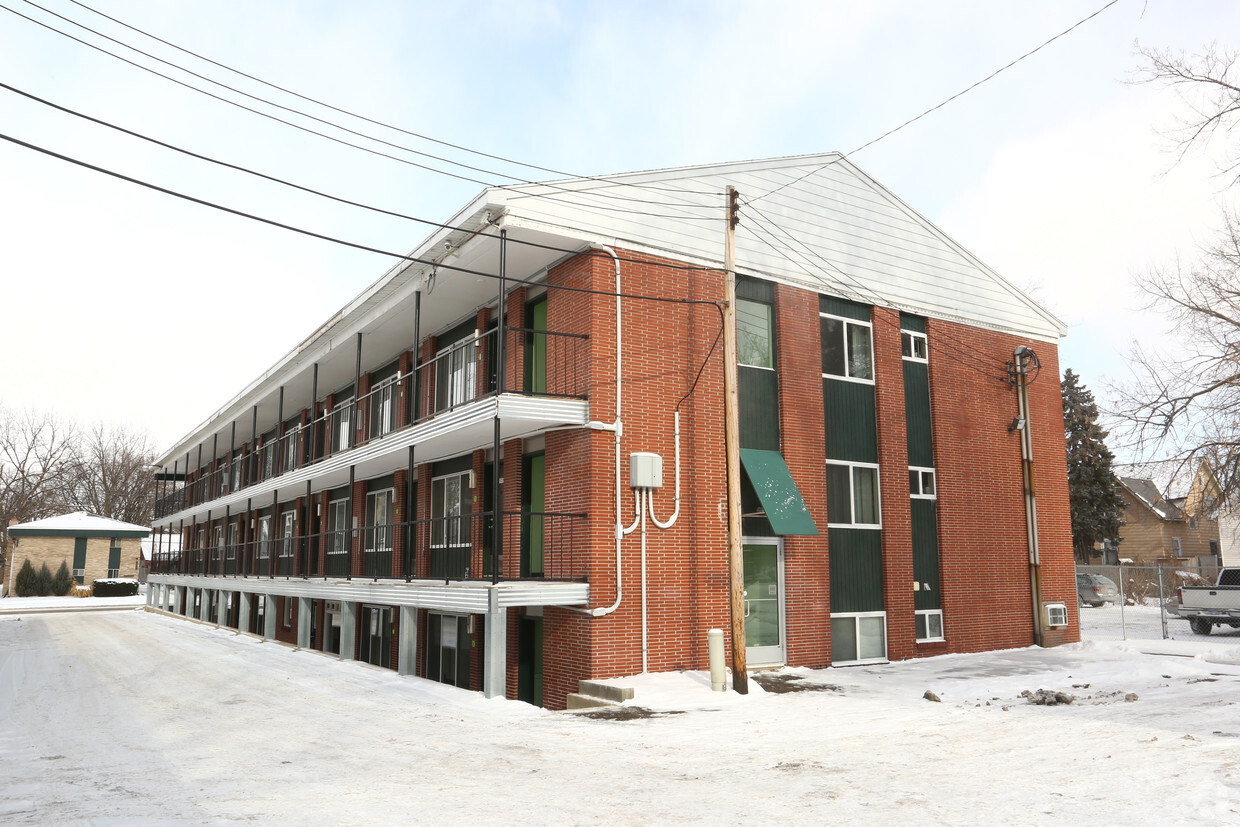 Building Photo - Shiawassee Apartments