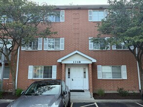 Building Photo - 1348 S Lorraine Rd