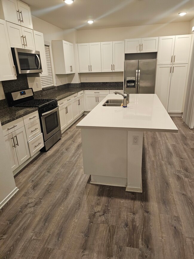 Building Photo - 5405 Beach Grass Ln