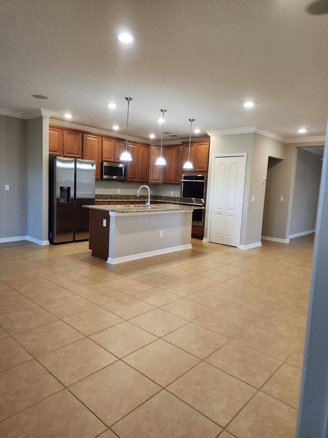 Building Photo - Beautiful 4-Bedroom Model Home – Never Liv...