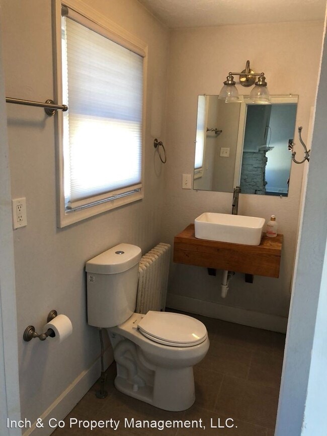 Building Photo - 3 br, 1 bath House - 3465 Deininger Rd. - ...