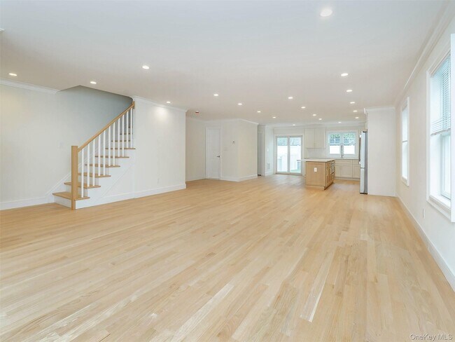 Foto del edificio - 23 Marwood Rd N