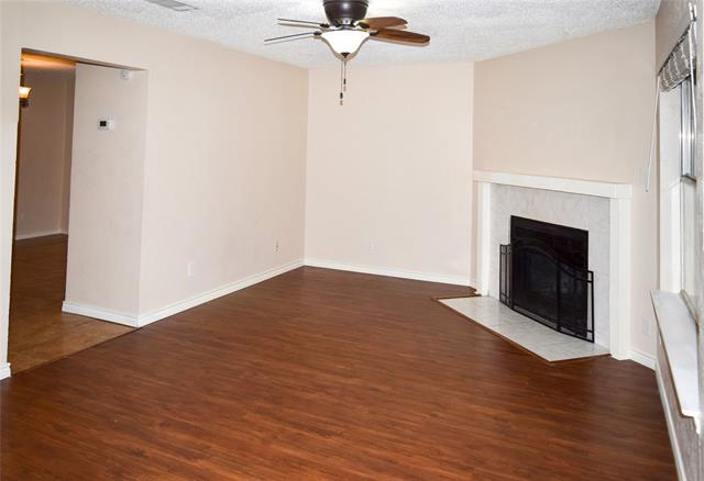 Foto del edificio - 916 Cedar Terrace