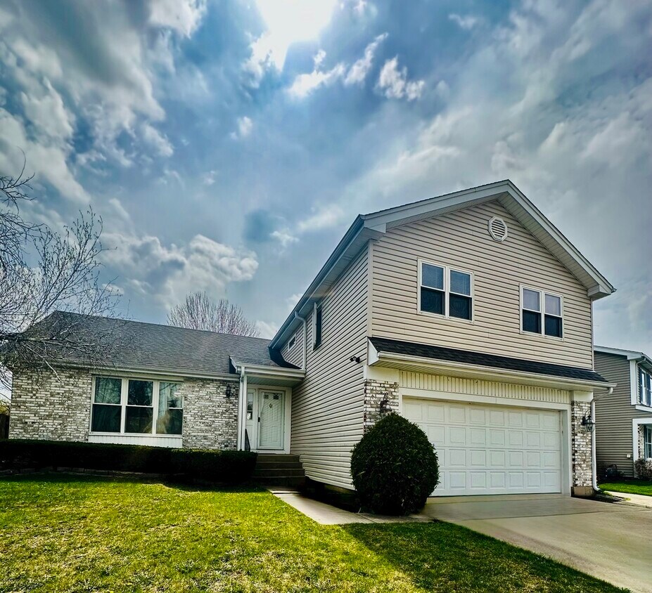 Foto principal - 1211 Larraway Dr