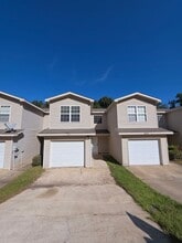 Building Photo - 435 Sandy Oak Dr