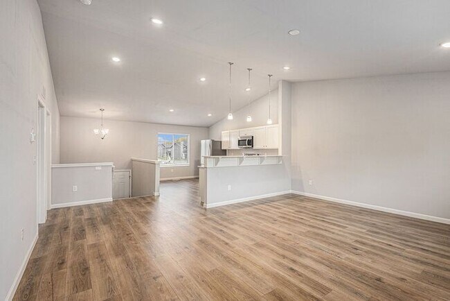 Building Photo - 11121 Farmway Dr