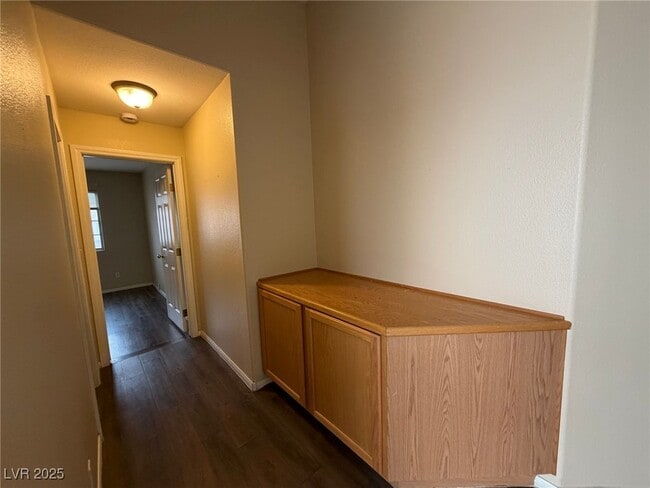 Foto del edificio - 4241 Ivory Nut St