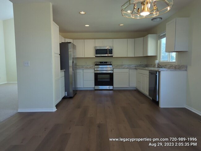 Photo - HIGHLANDS RANCH BEAUTY House