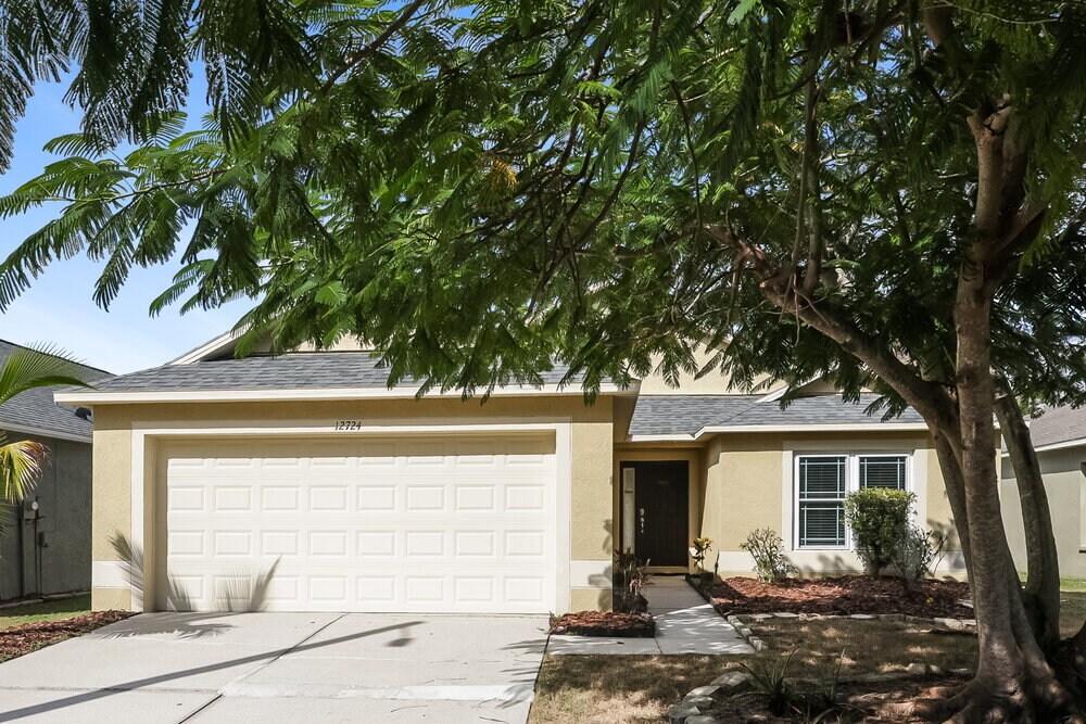 Foto principal - 12724 Lake Vista Dr