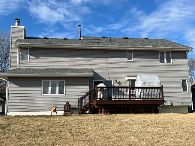 Building Photo - 911 Shenandoah Dr