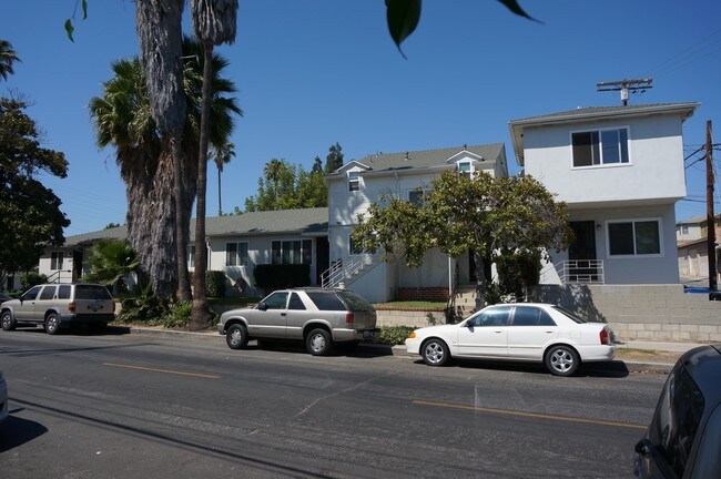 Foto del edificio - 5511-5523 Thornburn St