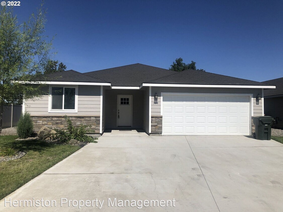 3 br, 2 bath House 302 Riverwood Ct House Rental in Umatilla, OR