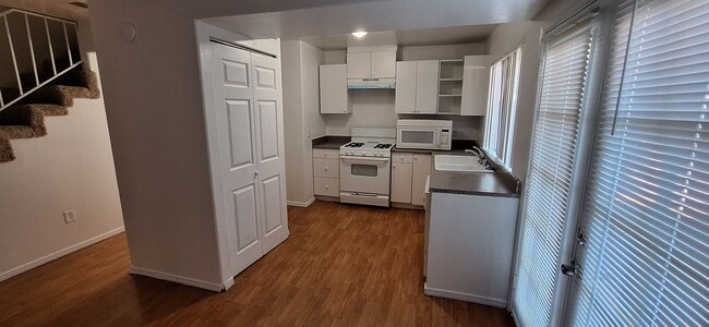 Building Photo - Price reduced! 3-Bedroom Condo in Pinon Sp...