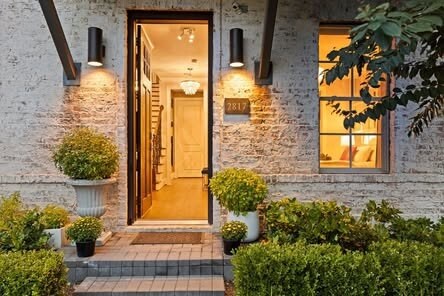 Entrada principal - 2817 Shelby Ave