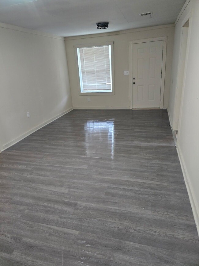 Foto del edificio - 140 Ambroise St