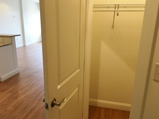 Foto del edificio - 875 Elm St