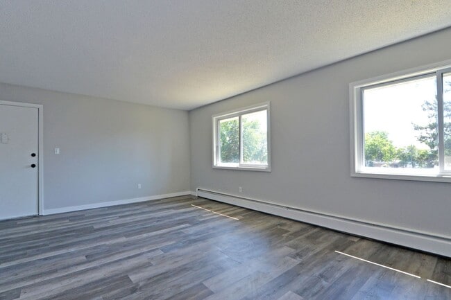 Interior Photo - 2741 Virginia - CRE