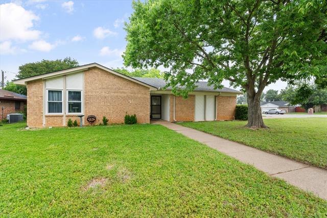 Building Photo - 709 Prairie View Dr