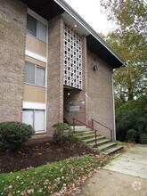 Building Photo - 550 Wilson Bridge Dr