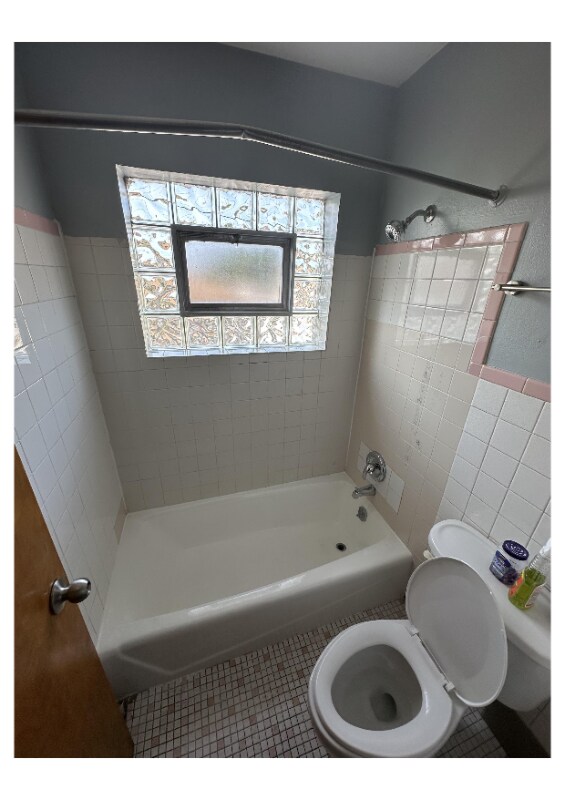 Foto del edificio - 3110 W 59th St