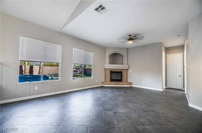 Foto del edificio - 5516 Flowering Meadows Ave