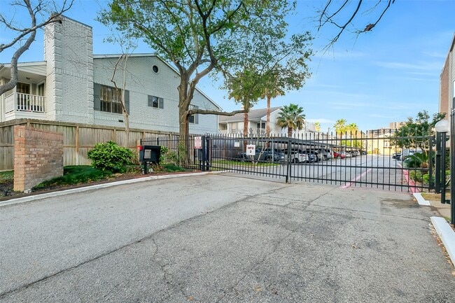 Building Photo - 2001 Bering Dr