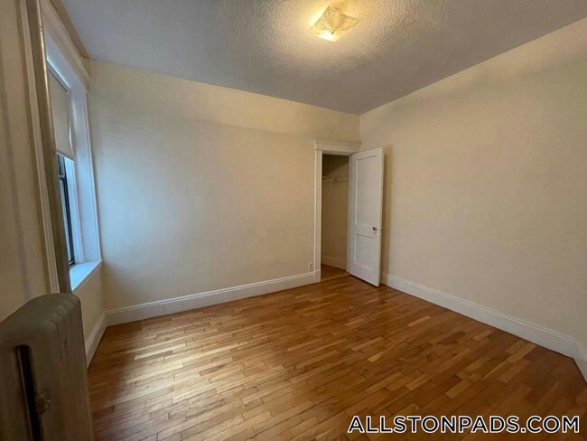 Building Photo - 1152 Commonwealth Ave